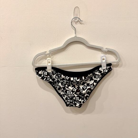 Louis Vuitton Pull On Low Rise Bikini Bottoms Monogram Black/White FR 40 / US 8 - Picture 2 of 4